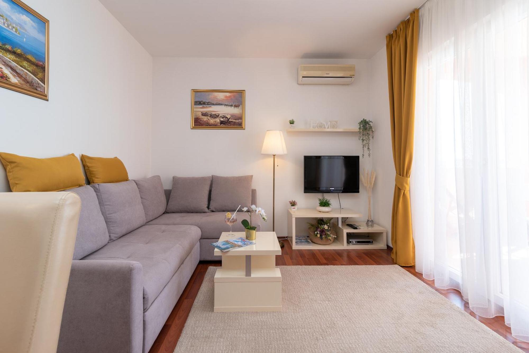 Villa Tonina โตรกีร์ ภายนอก รูปภาพ