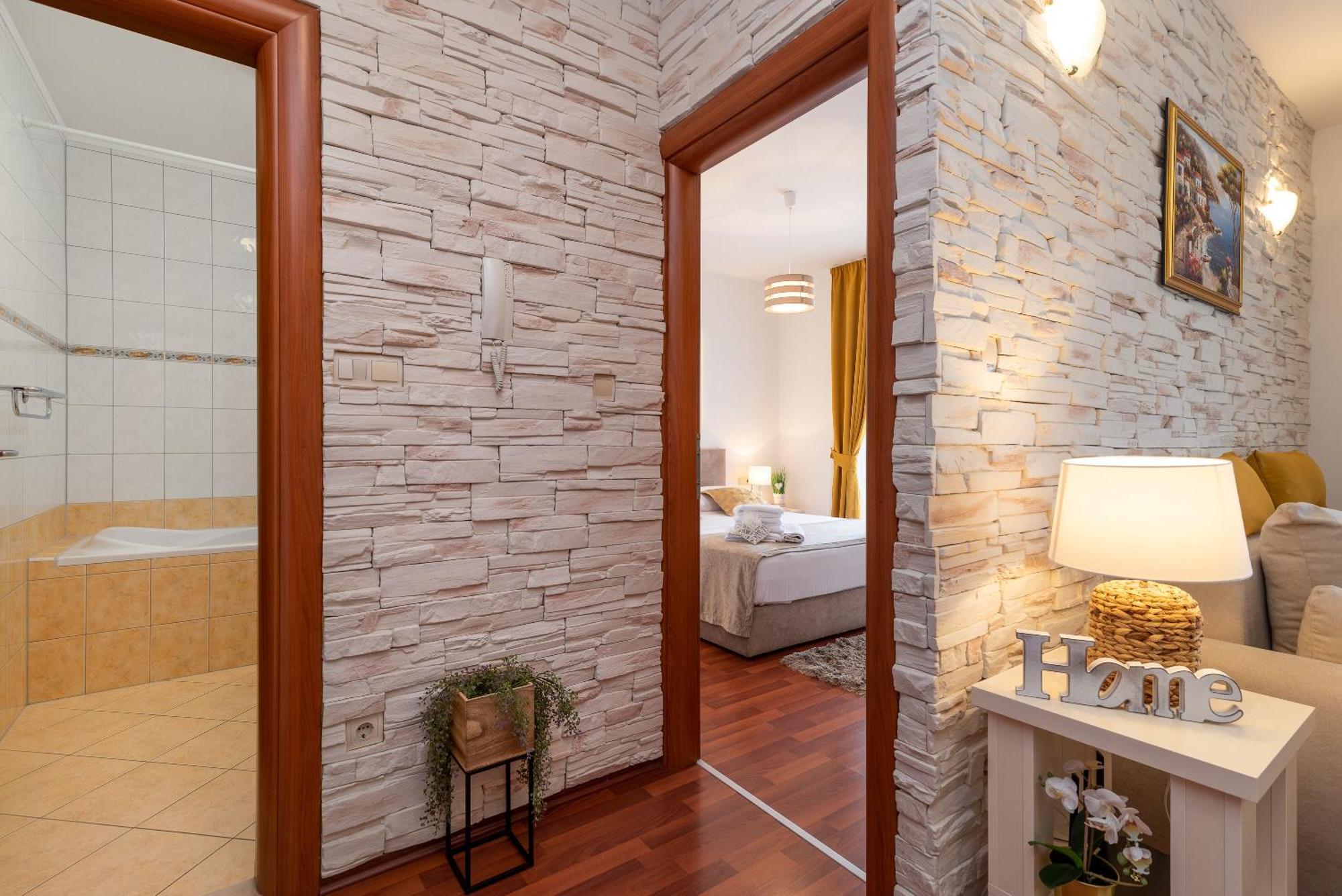 Villa Tonina โตรกีร์ ภายนอก รูปภาพ