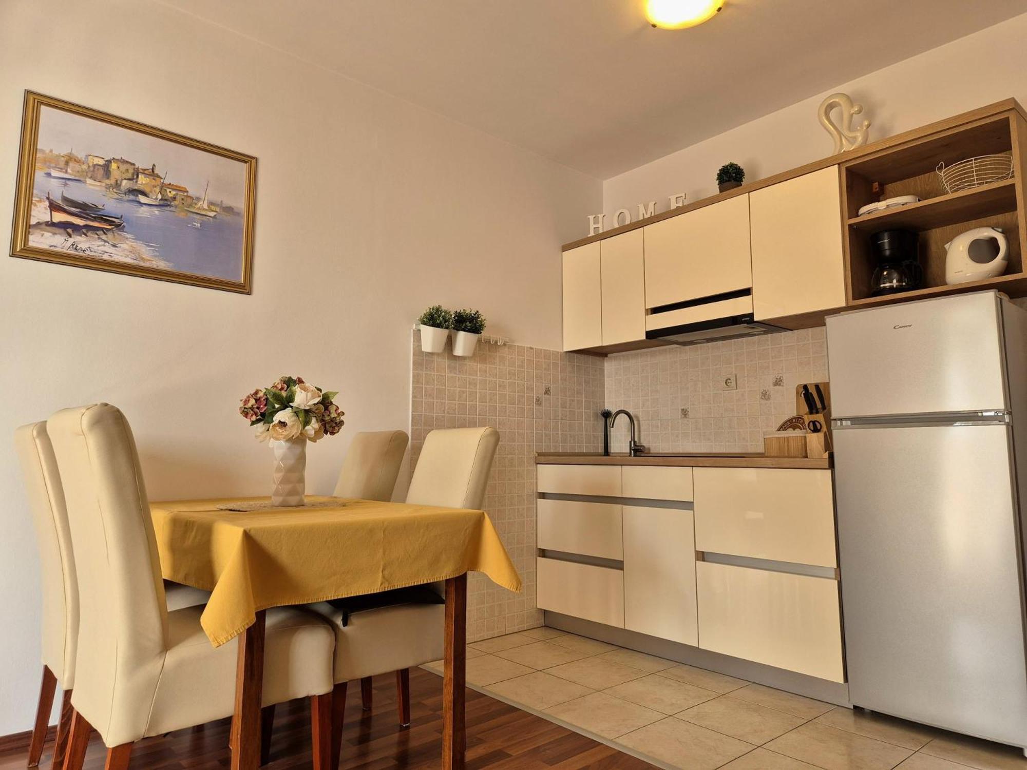 Villa Tonina โตรกีร์ ภายนอก รูปภาพ